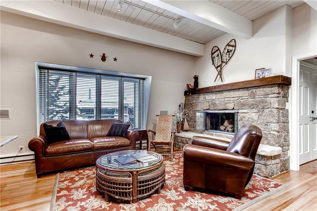 Chateau Dumont Aspen Room photo