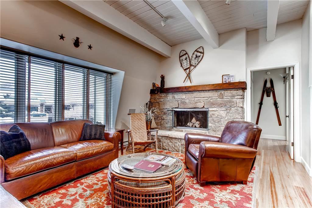 Chateau Dumont Aspen Room photo