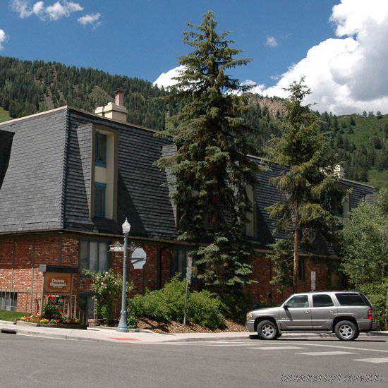 Chateau Dumont Aspen Exterior photo