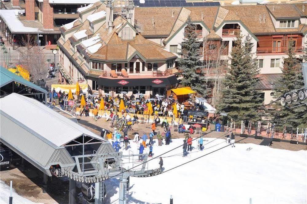 Chateau Dumont Aspen Exterior photo