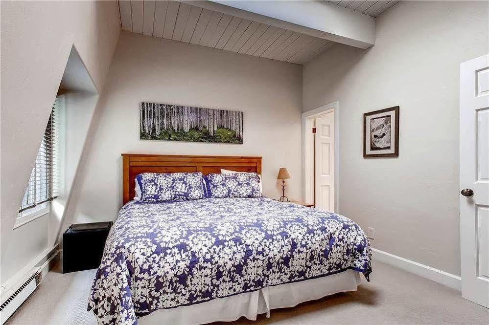 Chateau Dumont Aspen Exterior photo